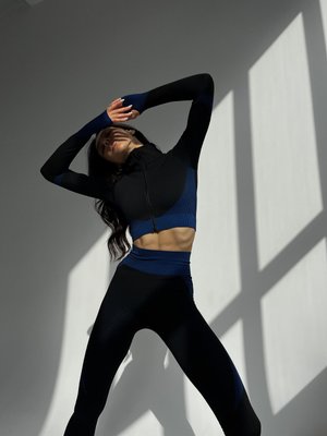 Женский комплект для спорта Fitness Attire, black-blue (топ, рашгард, лосины) - S F010S фото