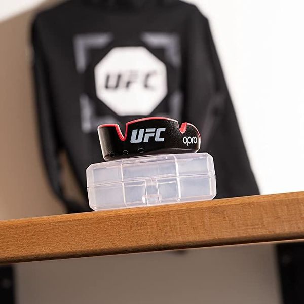 Капа OPRO Silver UFC дитяча (вік до 10) Black/Red (ufc.102515001) UFC_Jr_Silver_Bl/R фото